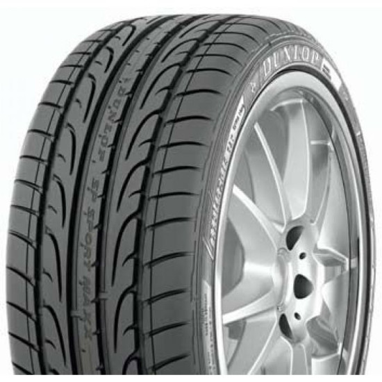 235/45R20 100W Dunlop SP Sport Maxx pad.